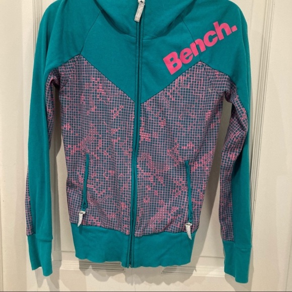 Bench Jacket - Picture 3 of 7